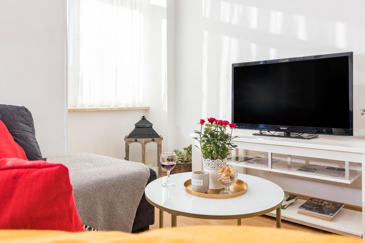 Apartman Lussi Pula Luaran gambar