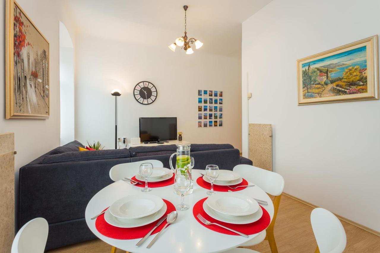Apartman Lussi Pula Luaran gambar